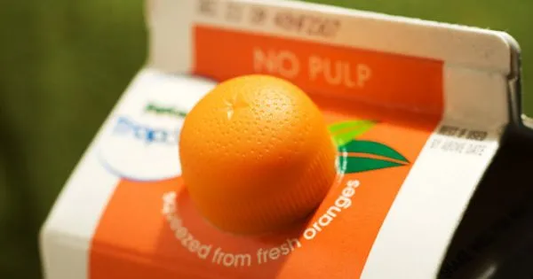 Even though this rebranding didn’t go as planned, something was spot on. The package lid was engineered to look and feel like a real orange